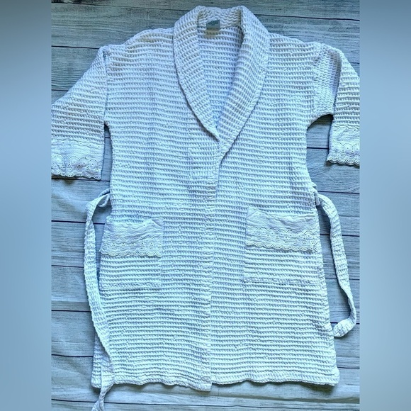 Women’s 100% Cotton White Waffle Knit Robe with Eyelet Accent Trim - Picture 7 of 15